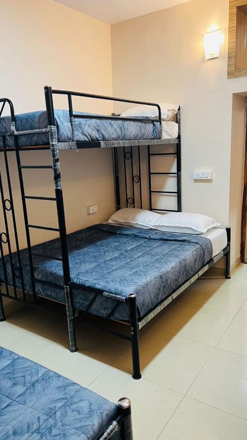 Perinba Vilas Inn Ketti Bagian luar foto