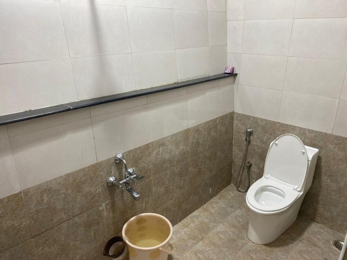 Perinba Vilas Inn Ketti Bagian luar foto